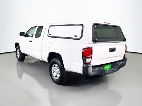 Used 2022 Toyota Tacoma SR image 7