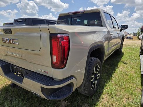 Used 2023 GMC Sierra 1500 AT4 w/ AT4 Preferred Package AWD/4WD image 6