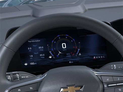 New 2026 Chevrolet Suburban LT image 18