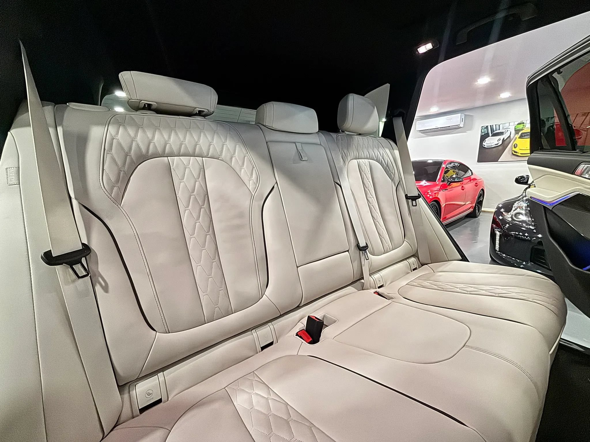 Used 2026 BMW X5 M60i w/ Executive Package AWD/4WD image 22