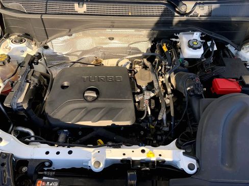 Used 2024 Buick Encore GX Sport Touring image 31