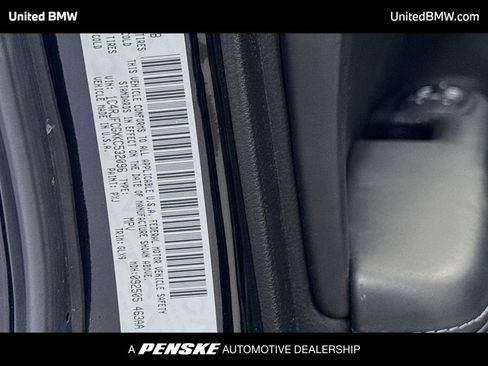 Used 2019 Jeep Grand Cherokee Overland image 15