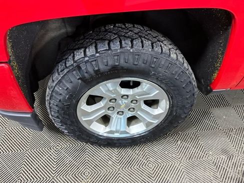 Used 2019 Chevrolet Silverado 1500 LT w/ All Star Edition image 10