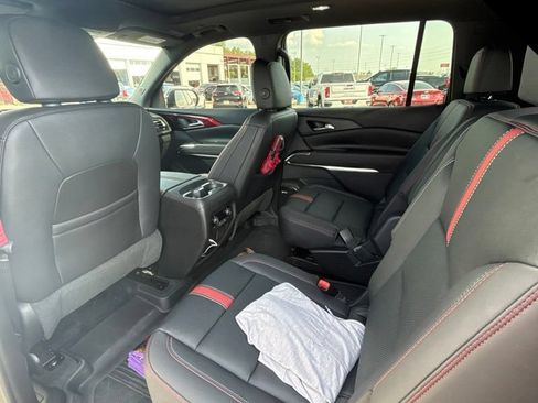 Used 2024 Chevrolet Traverse RS w/ LPO, Floor Liner Package AWD/4WD image 8