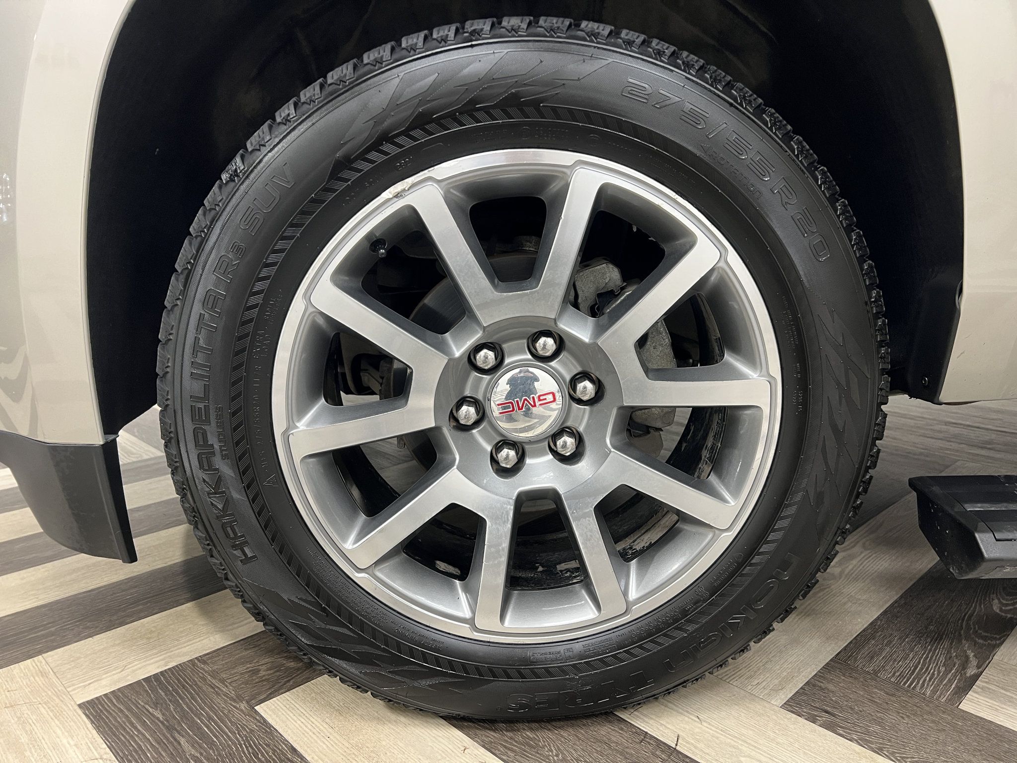 Used 2016 GMC Yukon XL Denali w/ Open Road Package AWD/4WD image 19