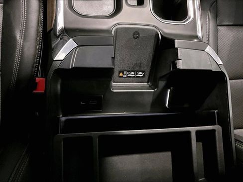 Used 2023 Chevrolet Silverado 1500 High Country w/ Technology Package RWD image 26