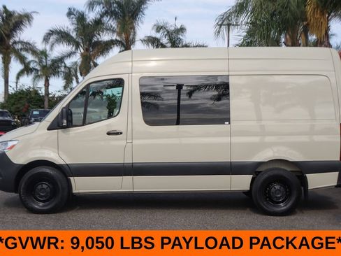 Used 2023 Mercedes-Benz Sprinter 2500 image 5