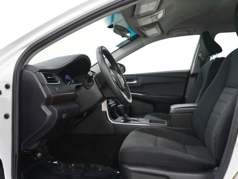 Used 2017 Toyota Camry LE FWD image 21