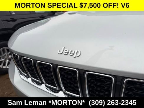 New 2025 Jeep Grand Cherokee Laredo X AWD/4WD image 2
