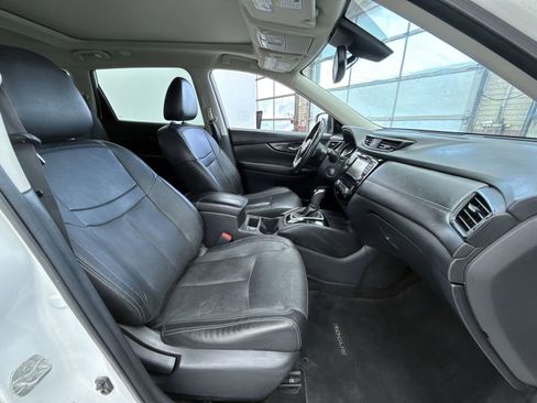 Used 2017 Nissan Rogue SL w/ SL Premium Package image 15