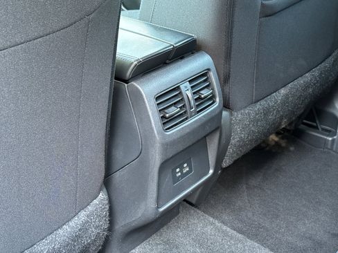 Certified 2023 Nissan Rogue SV image 14