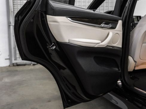 Used 2015 BMW X5 xDrive35d image 44