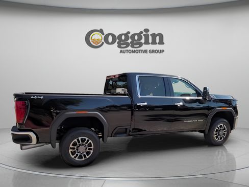 Used 2026 GMC Sierra 3500 SLT w/ SLT Convenience Package AWD/4WD image 12