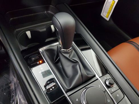 Certified 2025 MAZDA CX-50 2.5 Turbo w/ Weather Package image 24