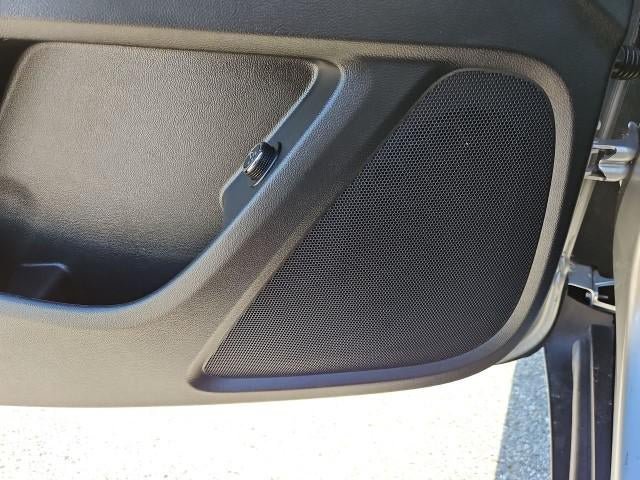 Used 2022 Chevrolet Traverse LT FWD image 23
