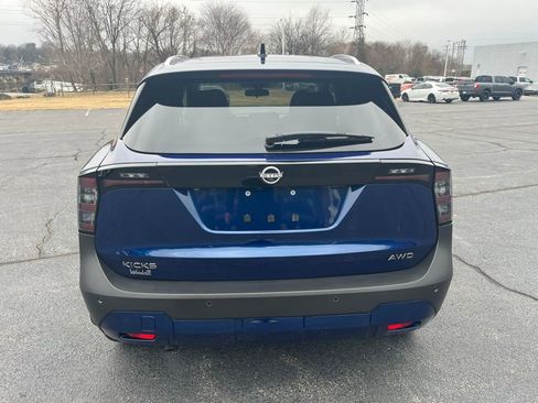 New 2026 Nissan Kicks SV w/ SV Premium Package AWD/4WD image 8