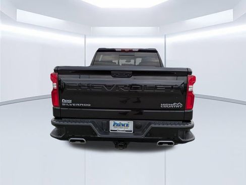 Used 2024 Chevrolet Silverado 1500 High Country w/ High Country Premium Package image 7