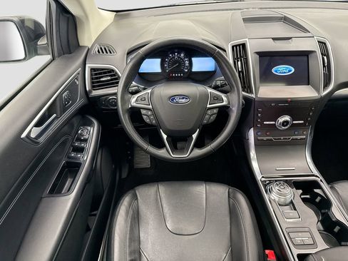 Used 2020 Ford Edge Titanium w/ Equipment Group 301A image 10