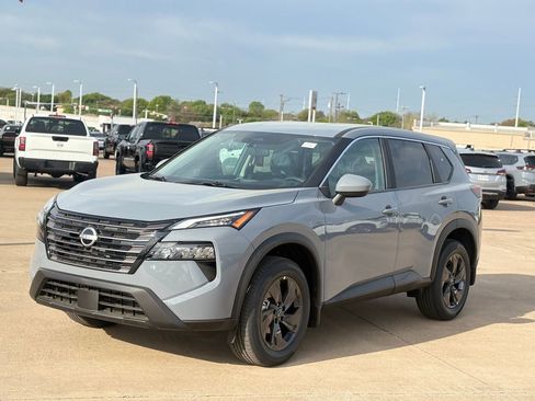 New 2026 Nissan Rogue SV image 4