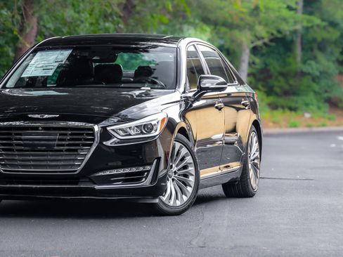 Used 2017 Genesis G90 5.0 Ultimate AWD/4WD image 30