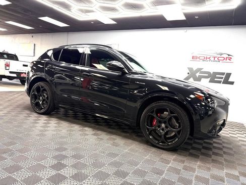 Used 2024 Alfa Romeo Stelvio Veloce AWD/4WD image 2
