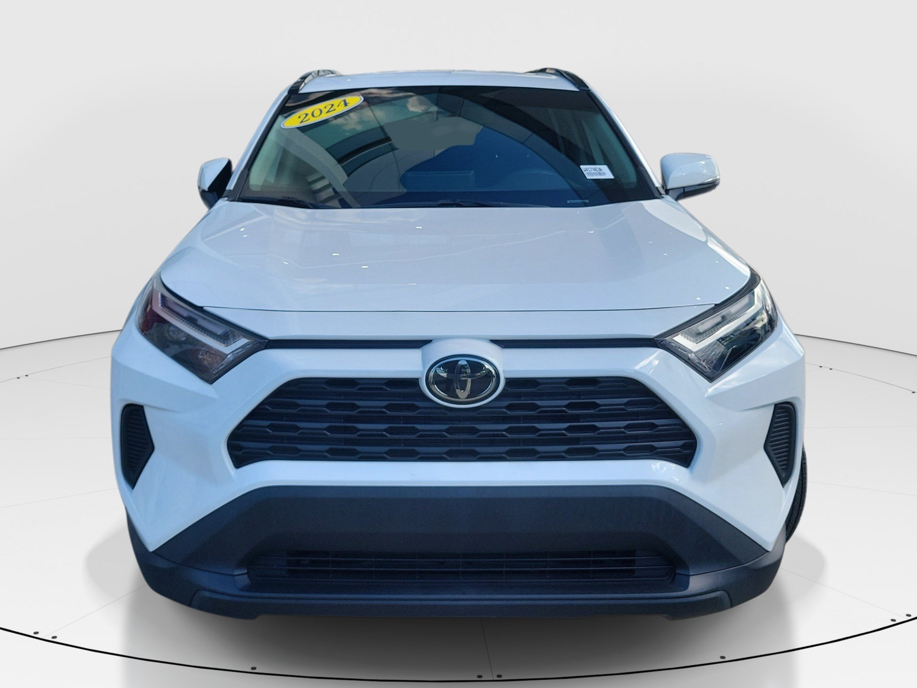 Used 2024 Toyota RAV4 XLE FWD image 2