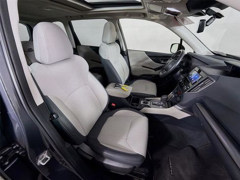 Used 2023 Subaru Forester Premium AWD/4WD image 28