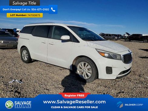 Used 2017 Kia Sedona LX w/ LX Essentials Premium Package image 5