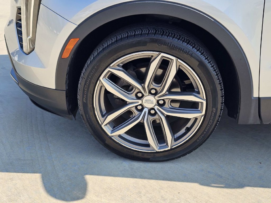 Used 2019 Cadillac XT4 Sport w/ Driver Awareness Package FWD image 7