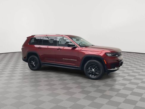 Used 2023 Jeep Grand Cherokee L Laredo w/ Luxury Tech Group I AWD/4WD image 40