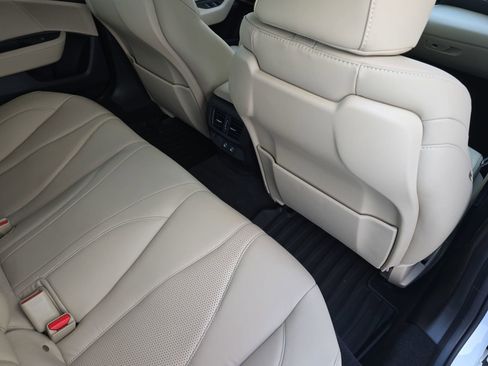 Used 2025 Acura TLX w/ Technology Package image 13