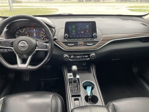 Used 2019 Nissan Altima 2.5 Platinum image 3