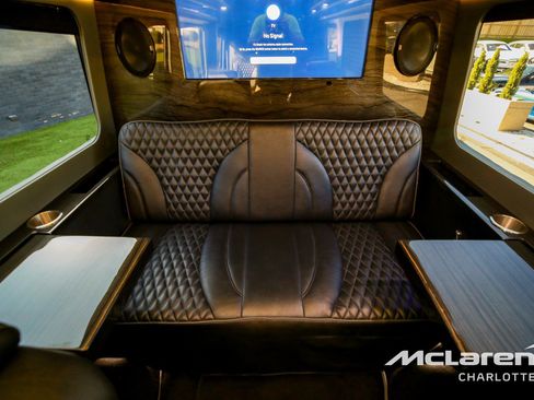 Used 2020 Mercedes-Benz Sprinter 3500 w/ Windows All Around Package image 23