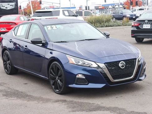 Used 2022 Nissan Altima 2.5 SR image 5