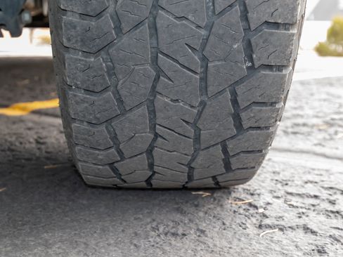 Used 2021 RAM 1500 Laramie image 33