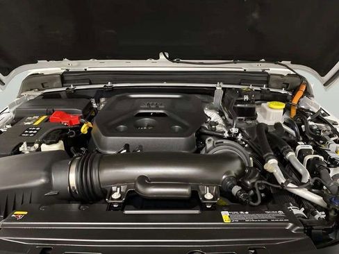 Used 2025 Jeep Wrangler Unlimited Rubicon 4xe w/ Safety Group image 26