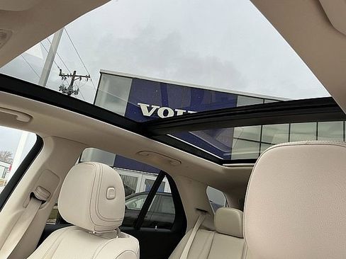 Used 2025 Mercedes-Benz GLE 350 4MATIC image 17