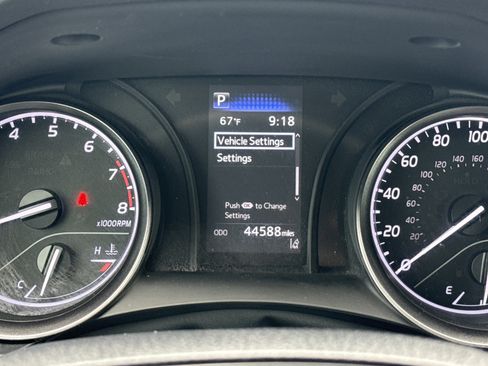 Used 2023 Toyota Camry SE FWD image 21