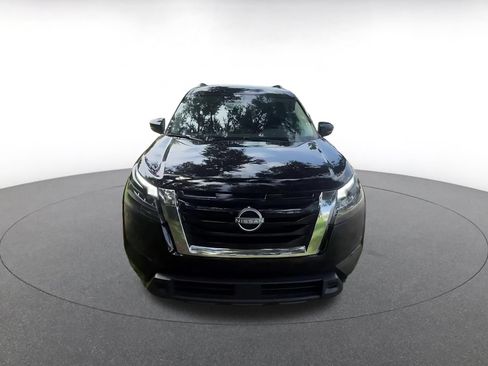 Used 2025 Nissan Pathfinder SV AWD/4WD image 4