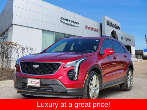 Used 2023 Cadillac XT4 Sport w/ Cold Weather Package FWD image 2