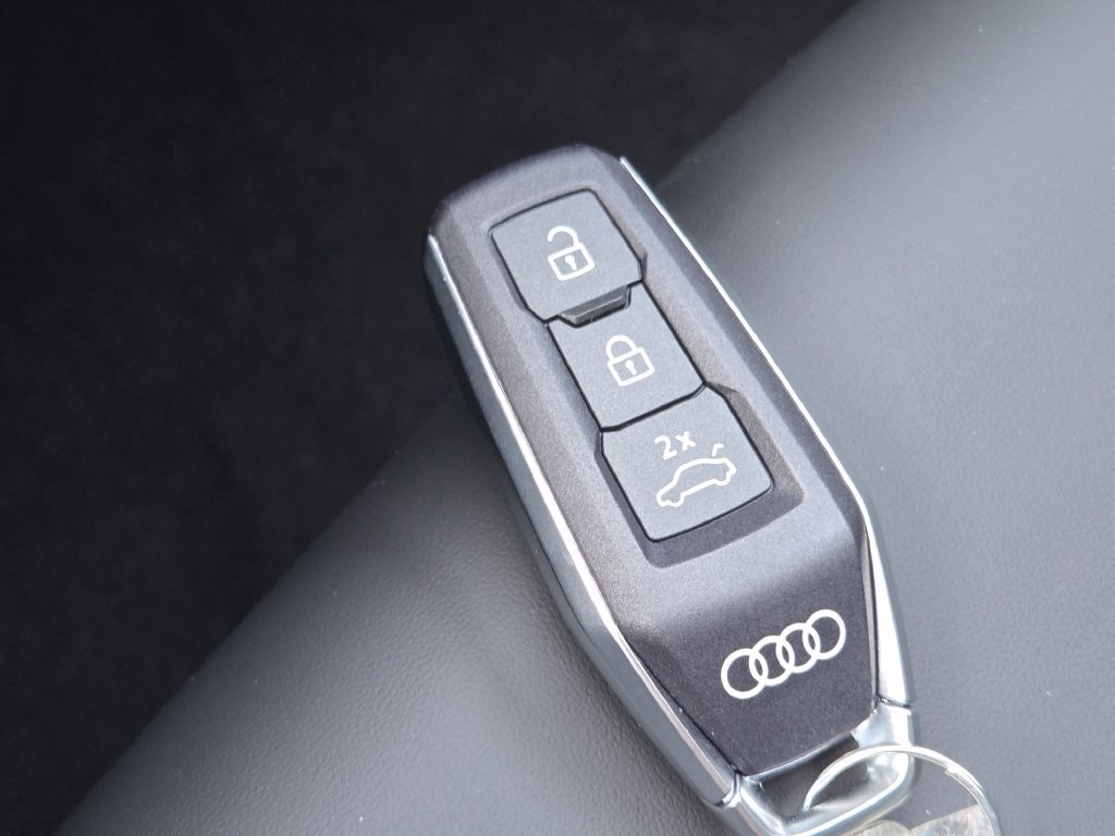 New 2026 Audi SQ5 Prestige AWD/4WD image 38