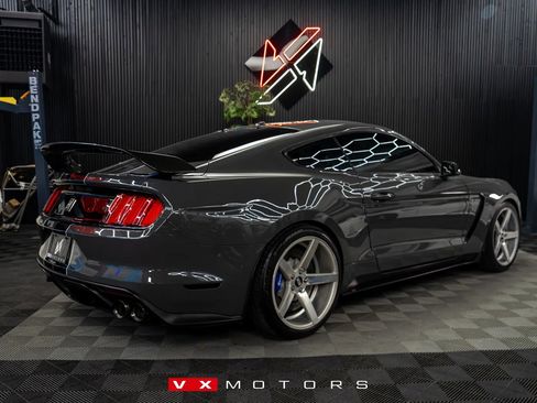 Used 2018 Ford Mustang Shelby GT350 w/ Electronics Package RWD image 2
