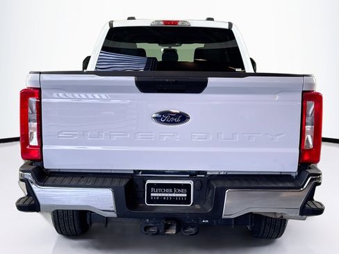 Used 2024 Ford F350 XLT image 6