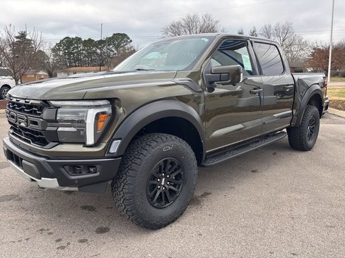 Used 2025 Ford F150 Raptor image 3