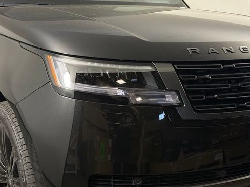 New 2027 Land Rover Range Rover Long Wheelbase SE AWD/4WD image 11