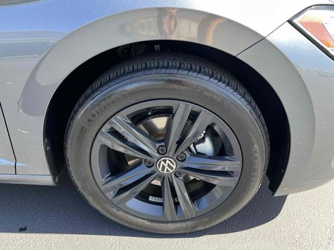 Used 2023 Volkswagen Jetta SE w/ Panoramic Sunroof Package FWD image 44