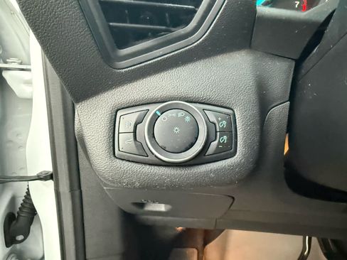 Used 2017 Ford Escape SE FWD image 13