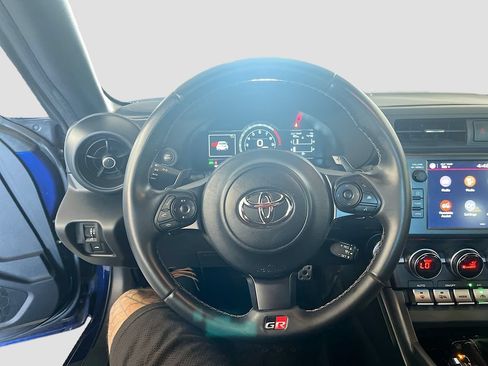 Used 2023 Toyota GR86 Premium RWD image 11