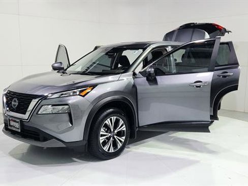 Used 2023 Nissan Rogue SV image 11