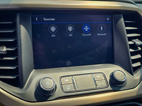 Used 2023 GMC Acadia Denali w/ Denali Technology Package AWD/4WD image 28